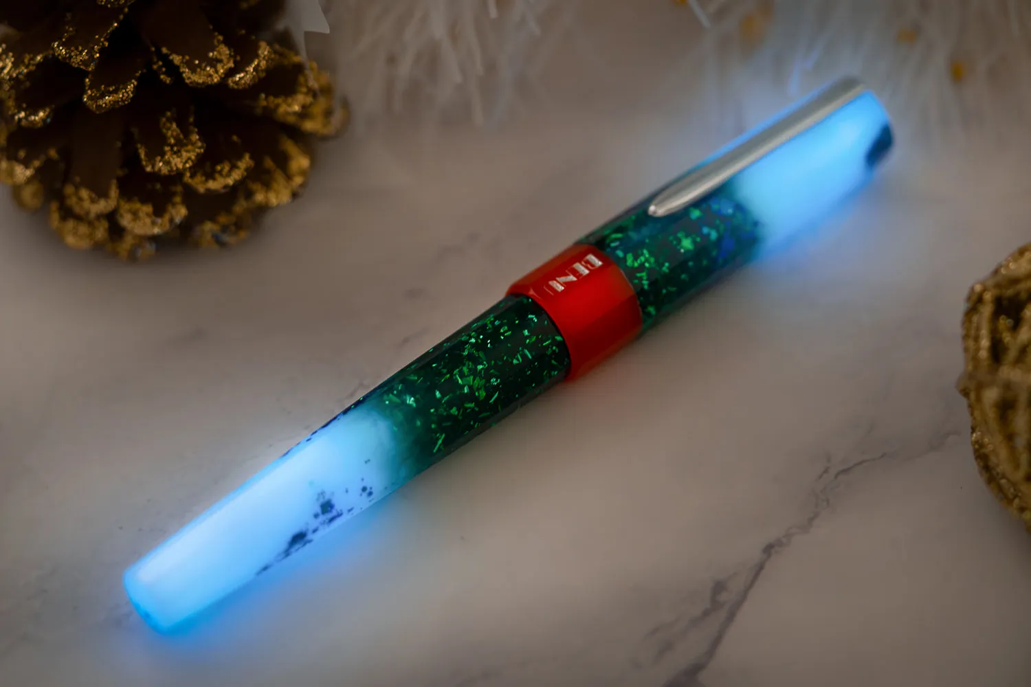 BENU Euphoria Fountain Pen - Christmas Twinkle (Limited Edition)