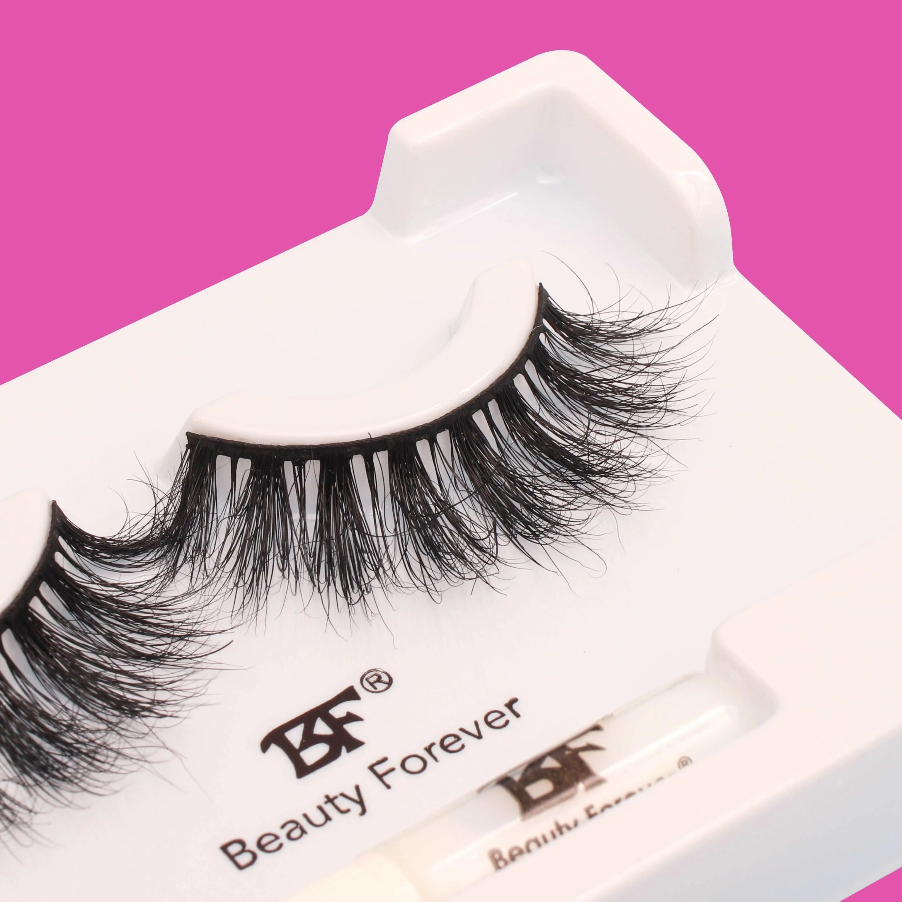 Faux Mink 3D Eyelashes-Mitchelle No. 125 (Elegantly layered lashes for defined looks)