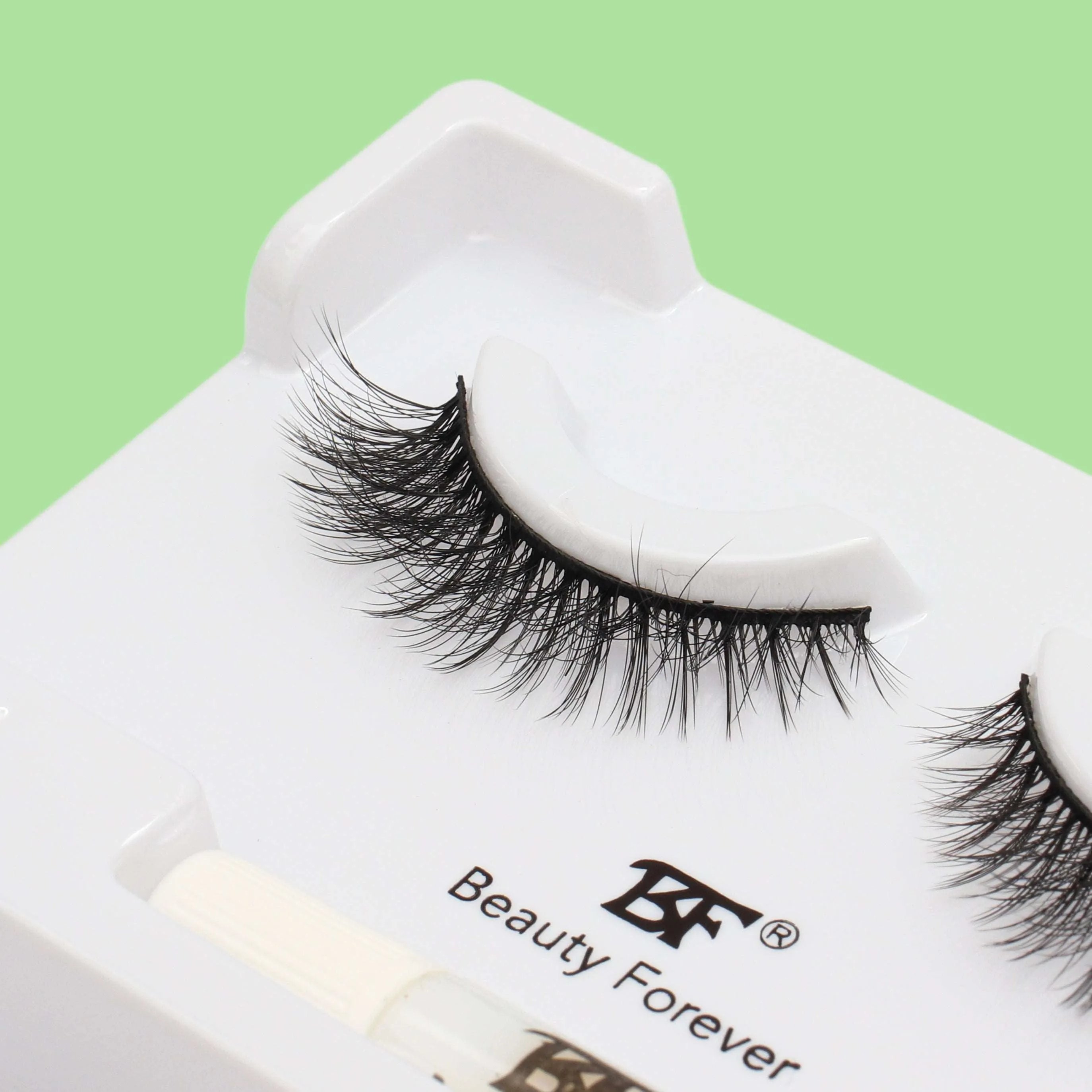 Faux Silken 3D Eyelashes- Crazy Croydon Effect #913 (Fluttery Elongated Effect)