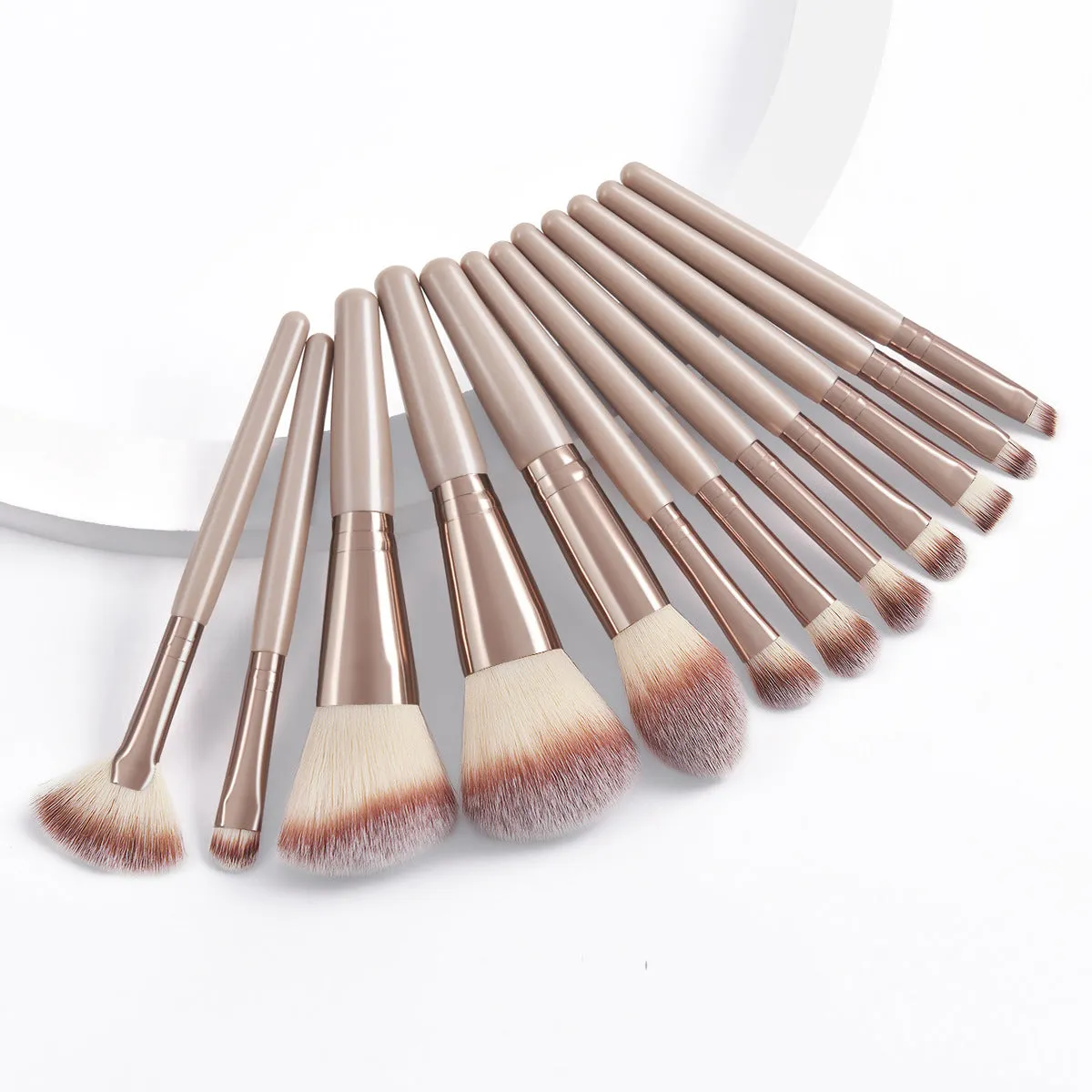 Set Of 12 Portable Makeup Brushes